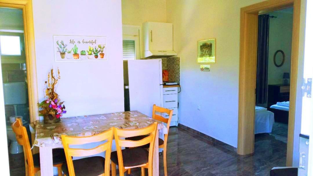 Cristi Apartments Skala Rachoni  Екстер'єр фото
